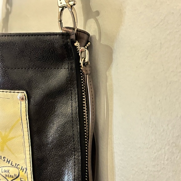 Brighton Leather Bucket Shoulder Bag Runway Glamour Star...